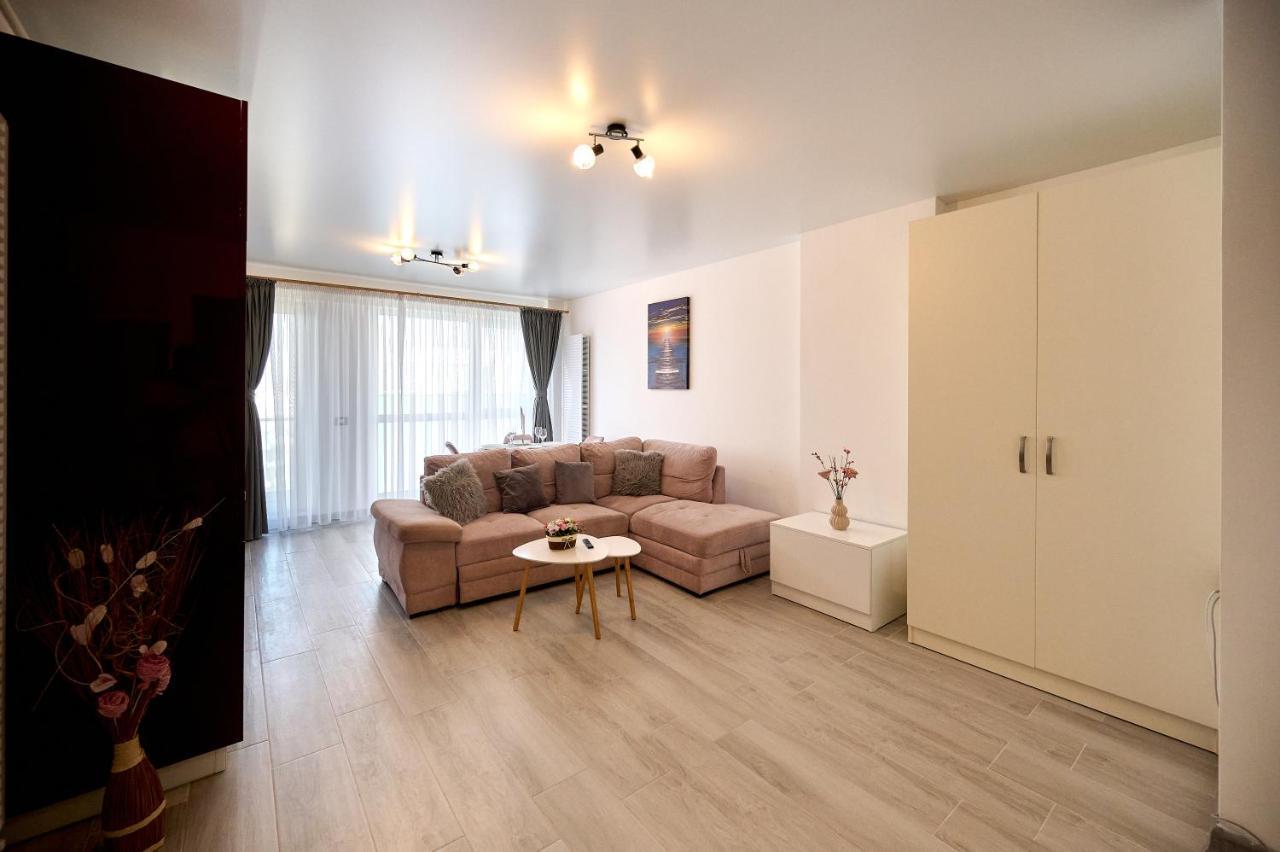 Appartement Palmas - Pool By N10 à Năvodari Extérieur photo